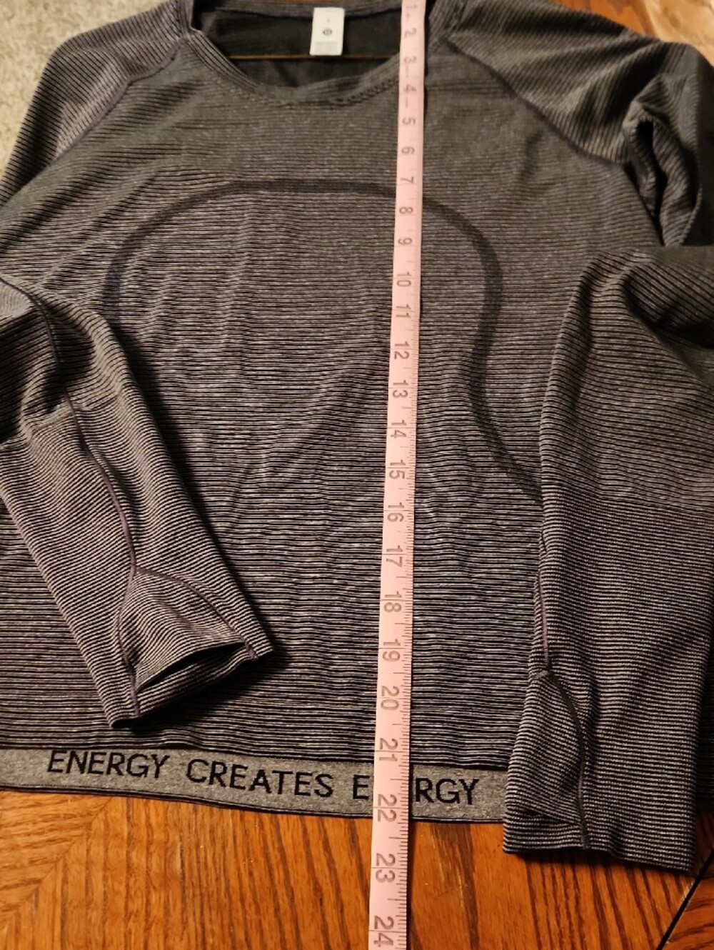 lululemon athletica Women's Dark Gray Crewneck Athletic Top - Picture 4 of 6